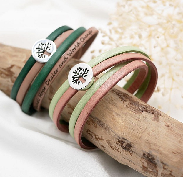 Bracelets arbre de vie en cuir double personnalisés par gravure.
