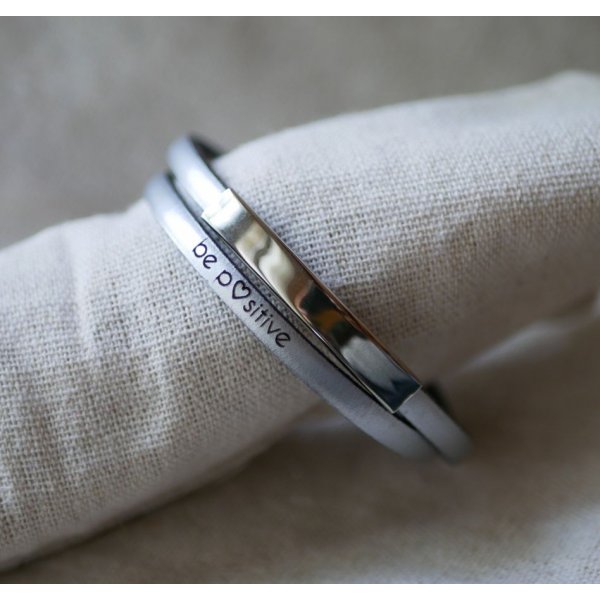 Bracciale a barre di metallo in pelle, a doppio giro 