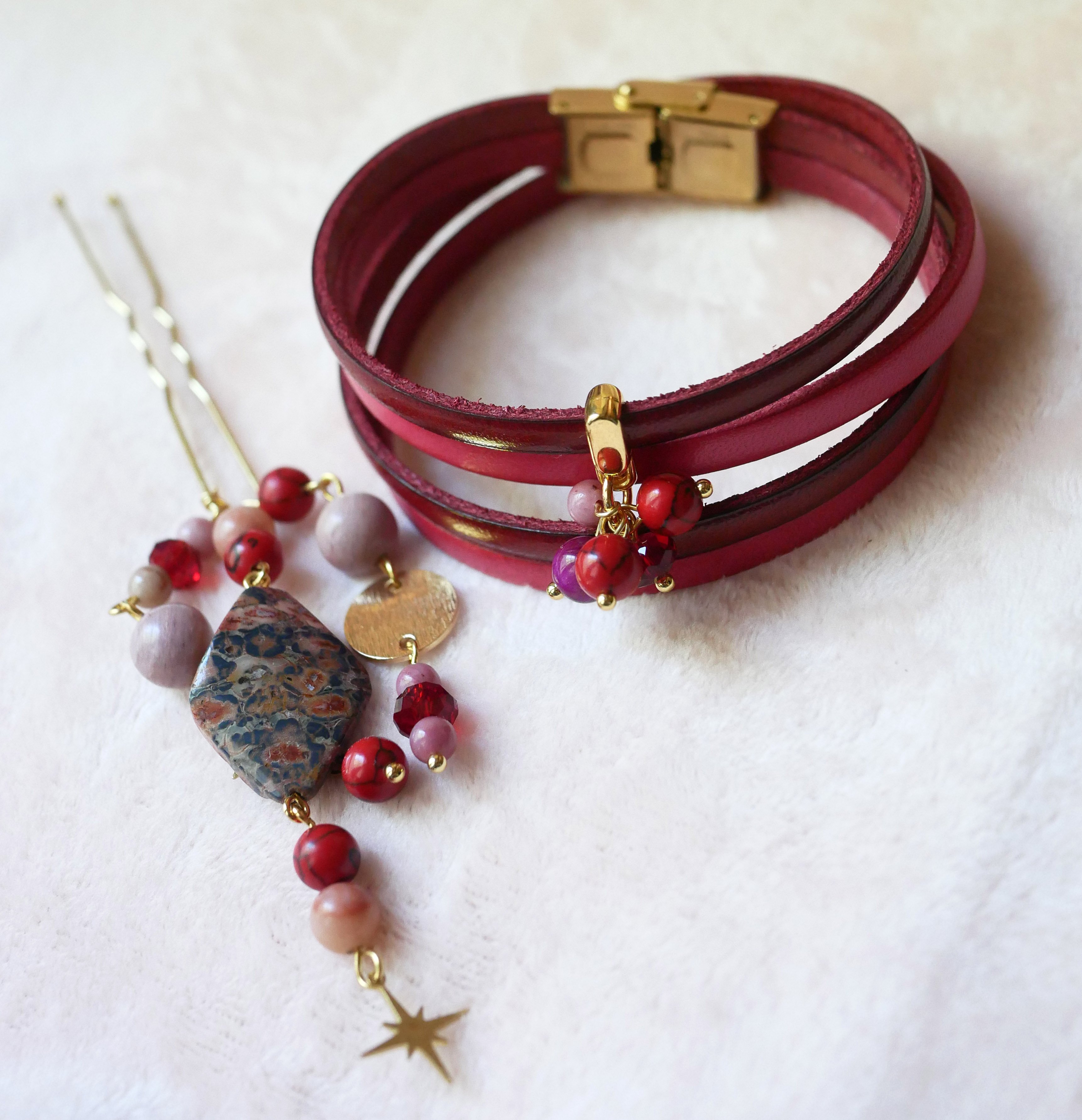 Bracciale duo in pelle decorato con perle fucsia