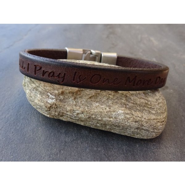 Bracelet cuir Homme grav&eacute; &agrave; personnaliser marron fonc&eacute;