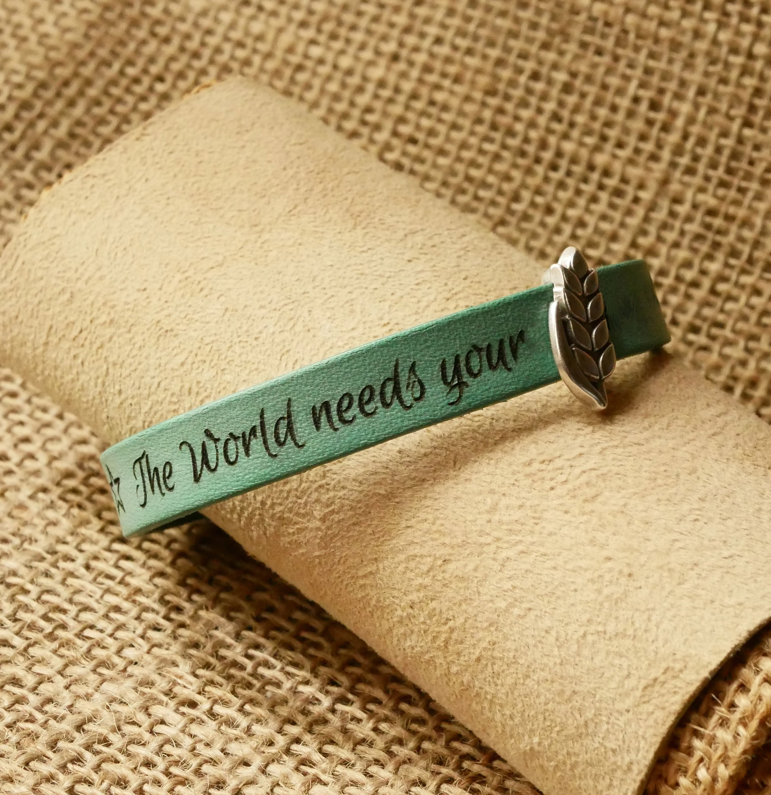 Bracciale e passante in pelle personalizzabile Epi de bl&eacute;, noces de froment per uomo e donna