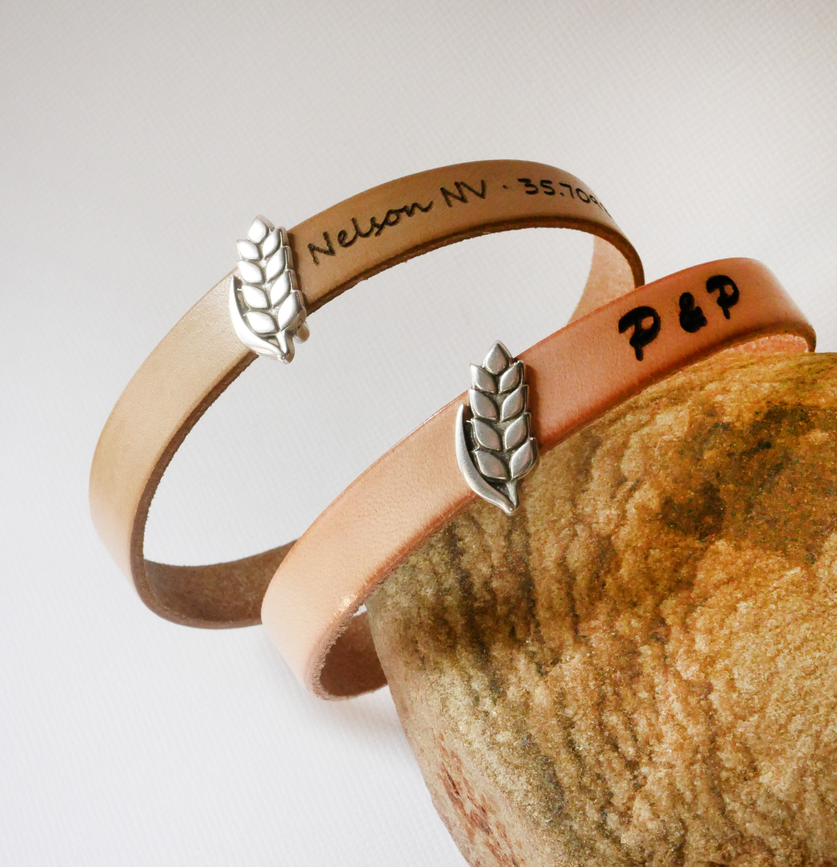 Bracciale e passante in pelle personalizzabile Epi de bl&eacute;, noces de froment per uomo e donna