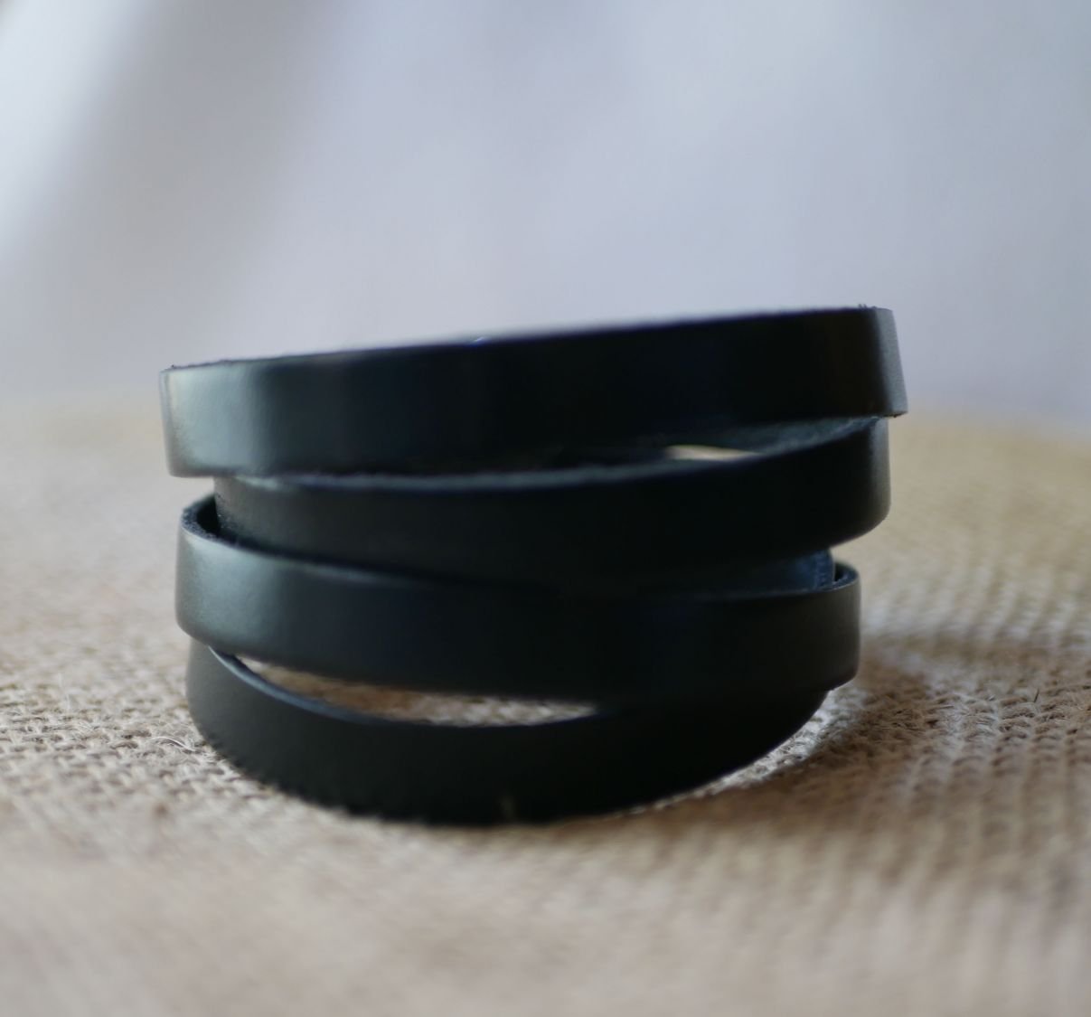 Bracciale in pelle da uomo con 4 bracciali, personalizzabile tramite incisione