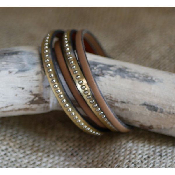 Cinturino in pelle dorata con doppia incisione e perline d'argento, personalizzabile