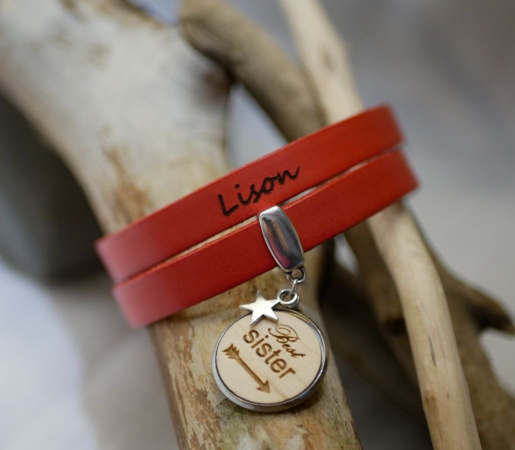 Bracciale doppio in pelle personalizzato con cabochon in legno da incidere