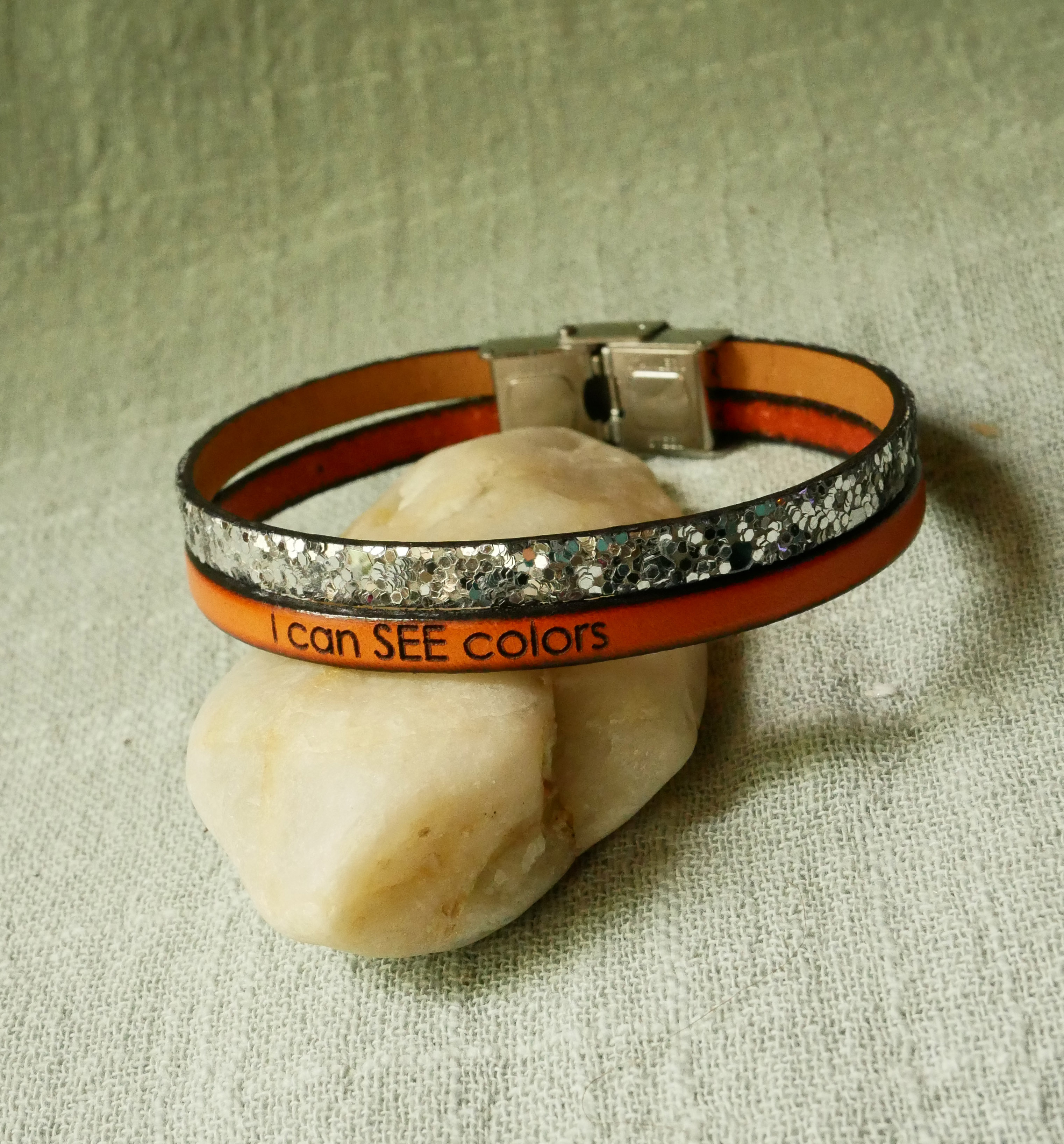 Braccialetto duo in pelle in argento e colore a scelta