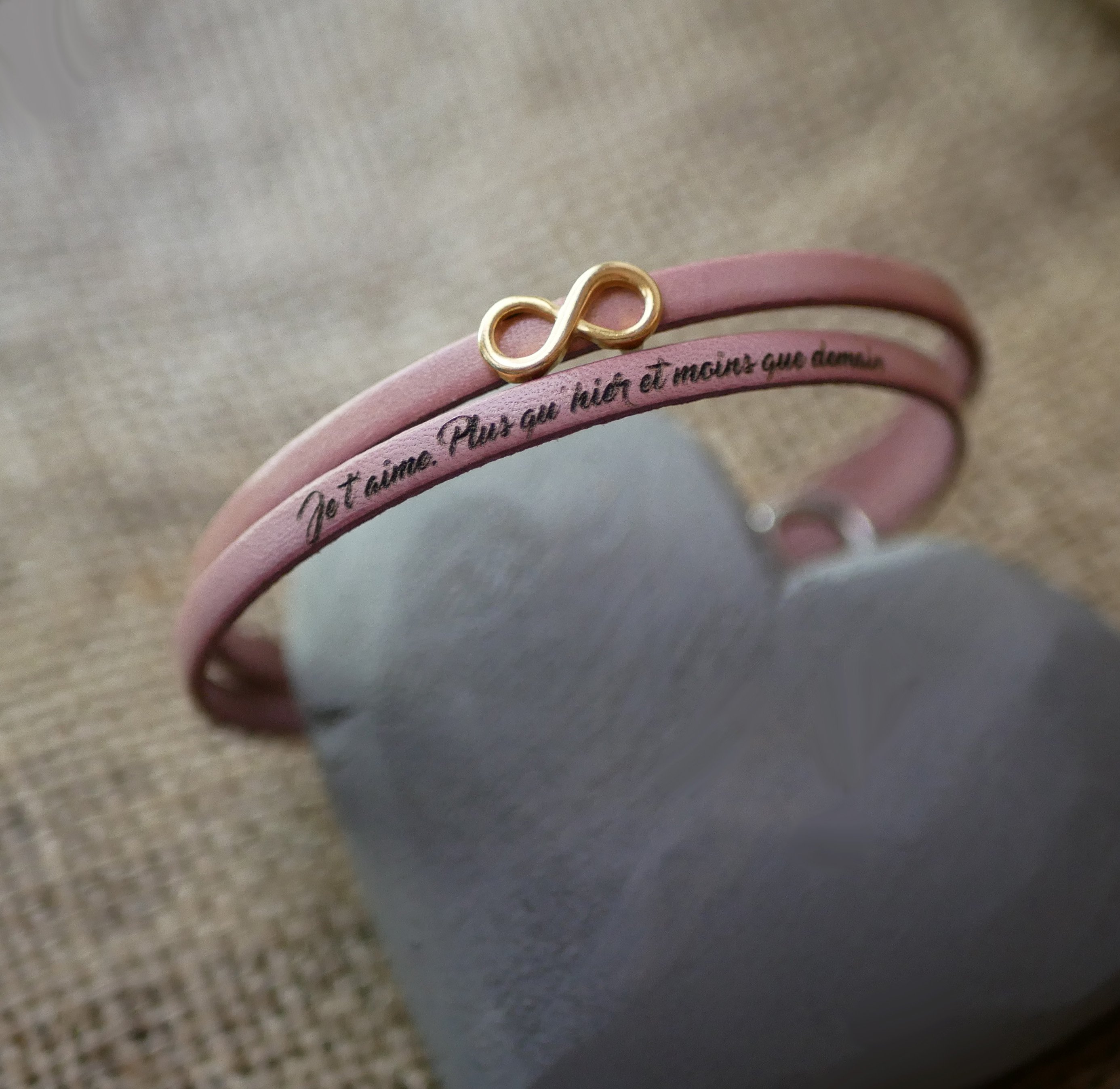 Bracciale duo in pelle con simbolo dell'infinito in oro da personalizzare  