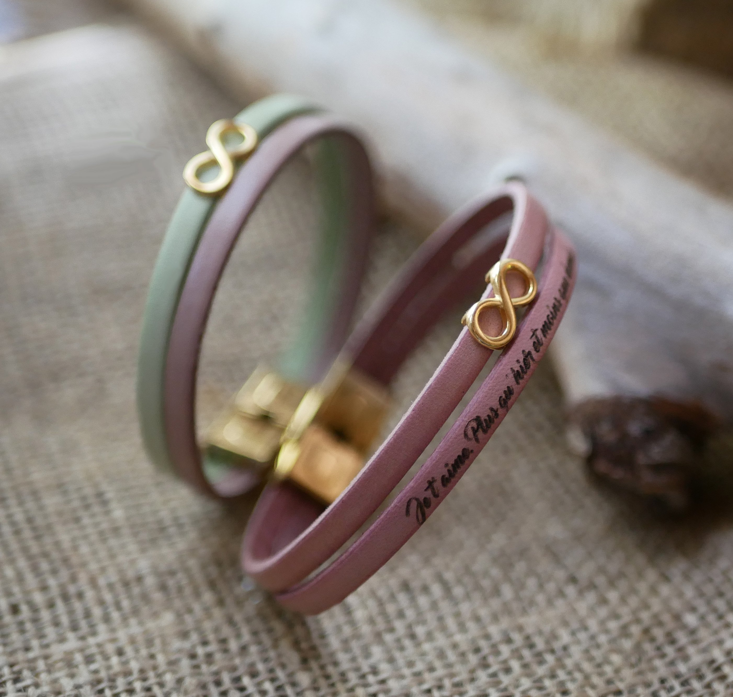 Bracciale duo in pelle con simbolo dell'infinito in oro da personalizzare  