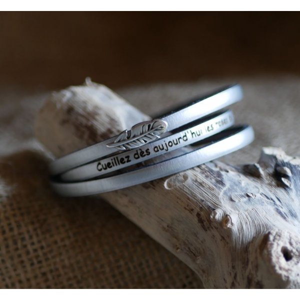 Bracciale boh&eacute;mien in pelle da donna con disegno di piume, 3 giri, personalizzabile