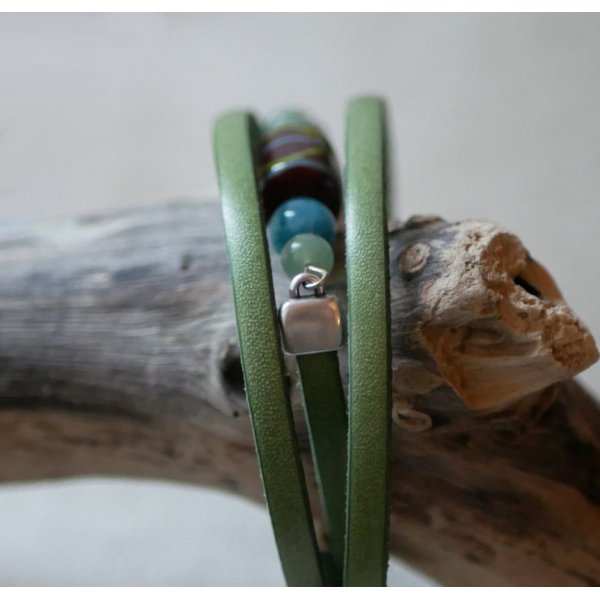 Bracciale da donna in pelle verde turchese e perline di ceramica da personalizzare 