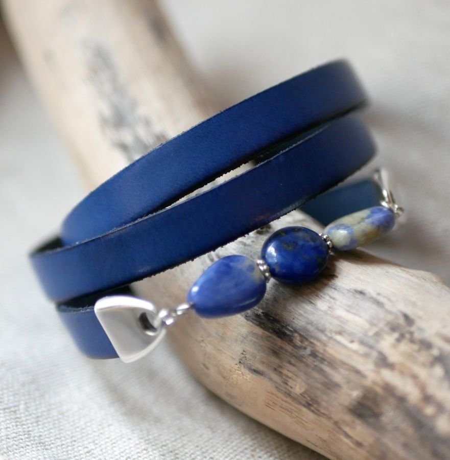 Bracciale in pelle e perle da donna Lapislazzuli blu da personalizzare 