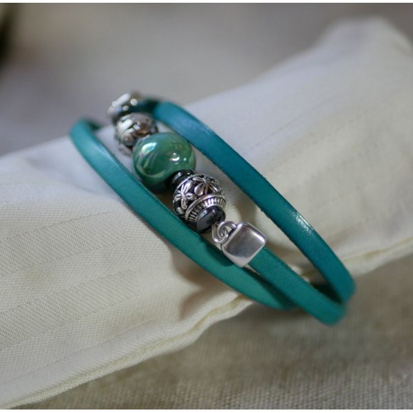 Bracciale da donna in pelle e perle, verde turchese, da personalizzare 