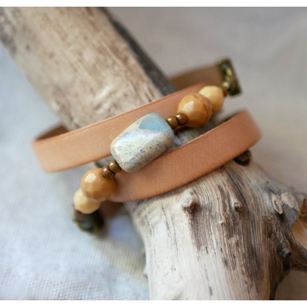 Bracciale da donna in pelle e perle beige da personalizzare 