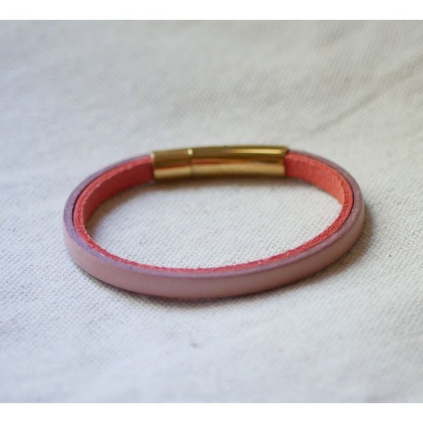 Bracciale in pelle bicolore personalizzato con chiusura dorata