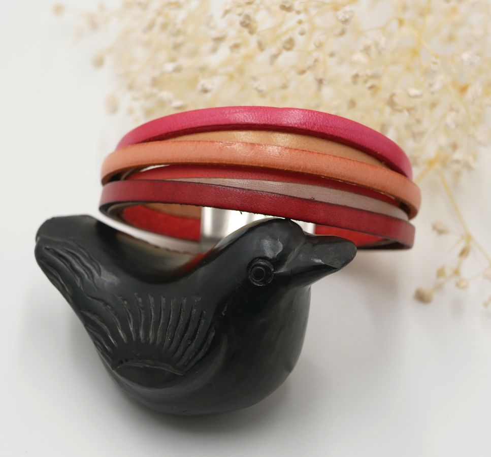 Bracciale da donna in multi-pelle con polsino Rosso, Pesca, Corallo, Beige