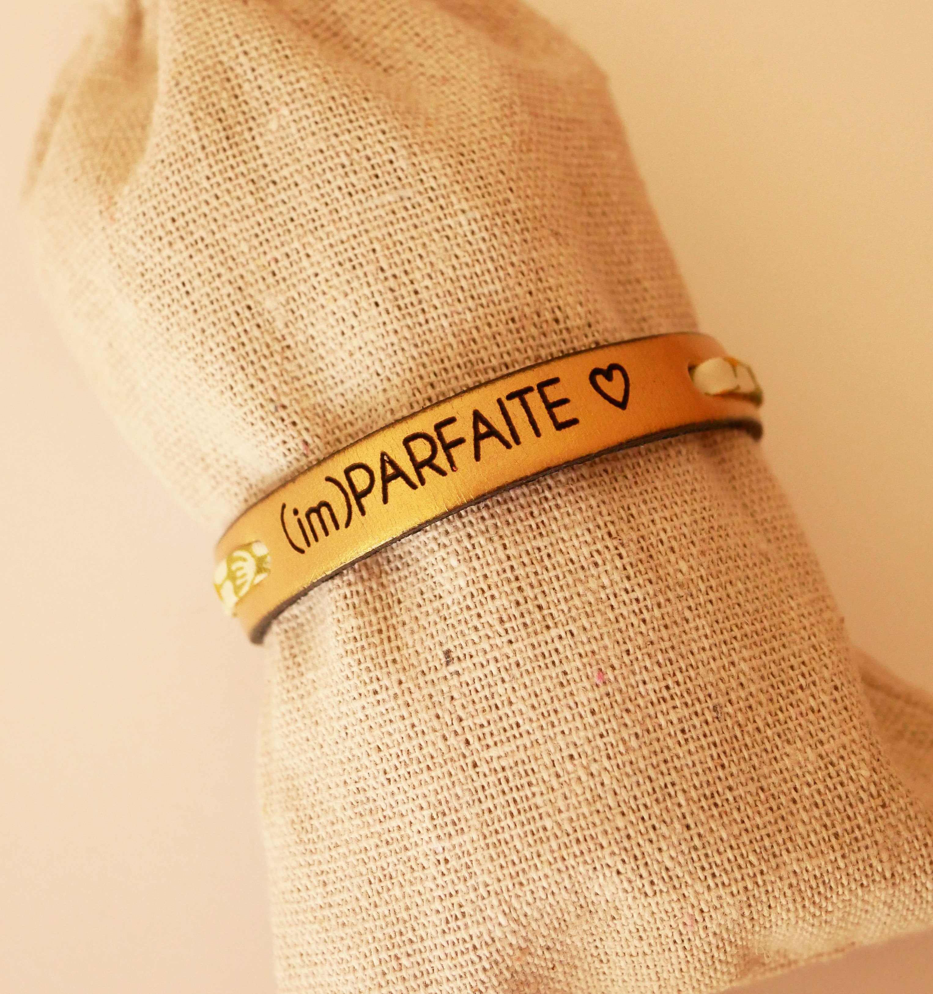 Bracciale Flor&acirc;me da personalizzare con cordoncino liberty e cuoio a scelta da incidere