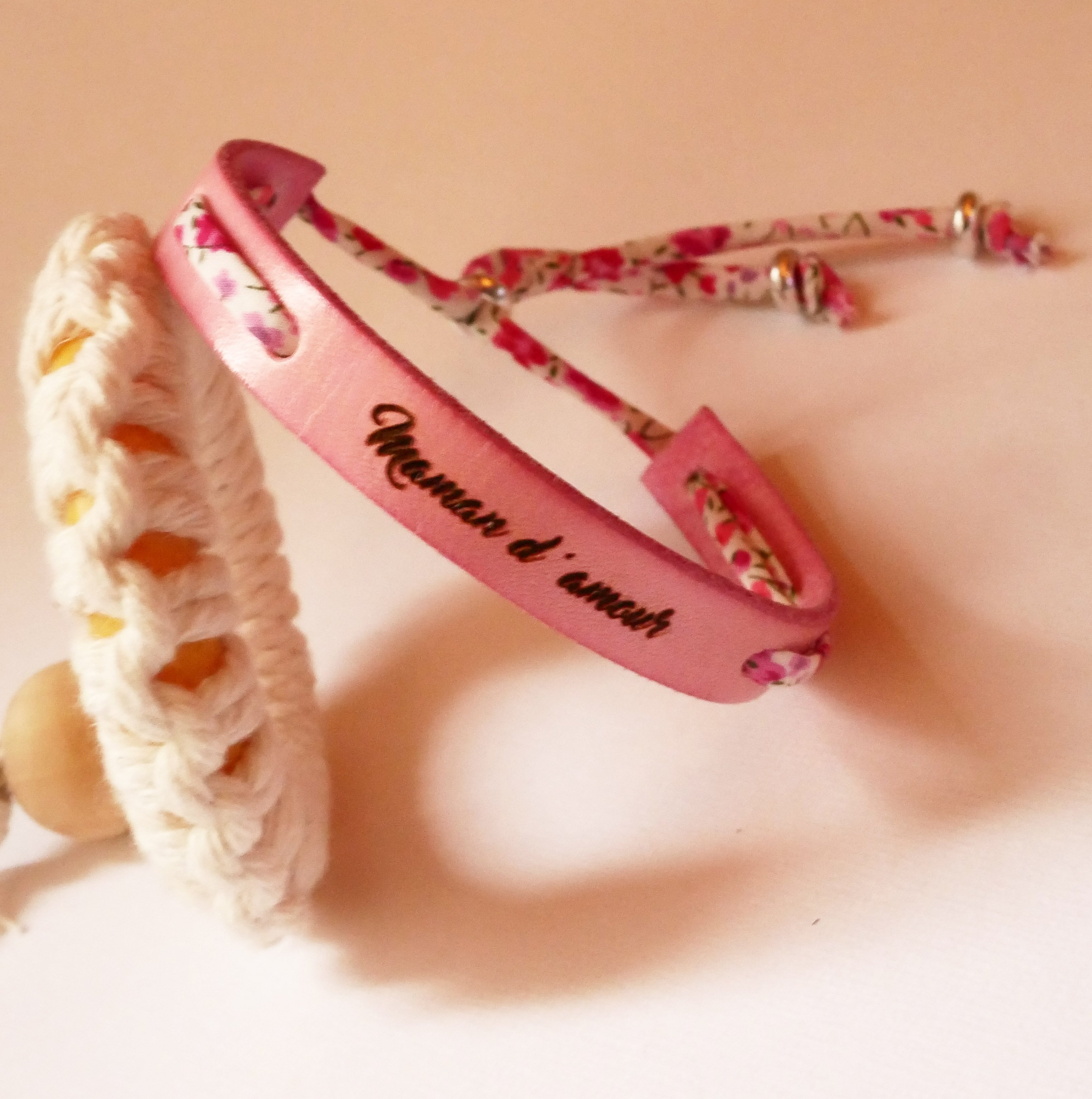 Bracciale Flor&acirc;me da personalizzare con cordoncino liberty e cuoio a scelta da incidere