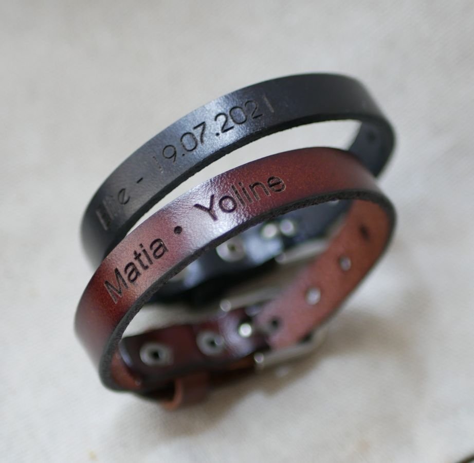 Bracciale da uomo in pelle incisa marrone scuro con fibbia in argento da personalizzare