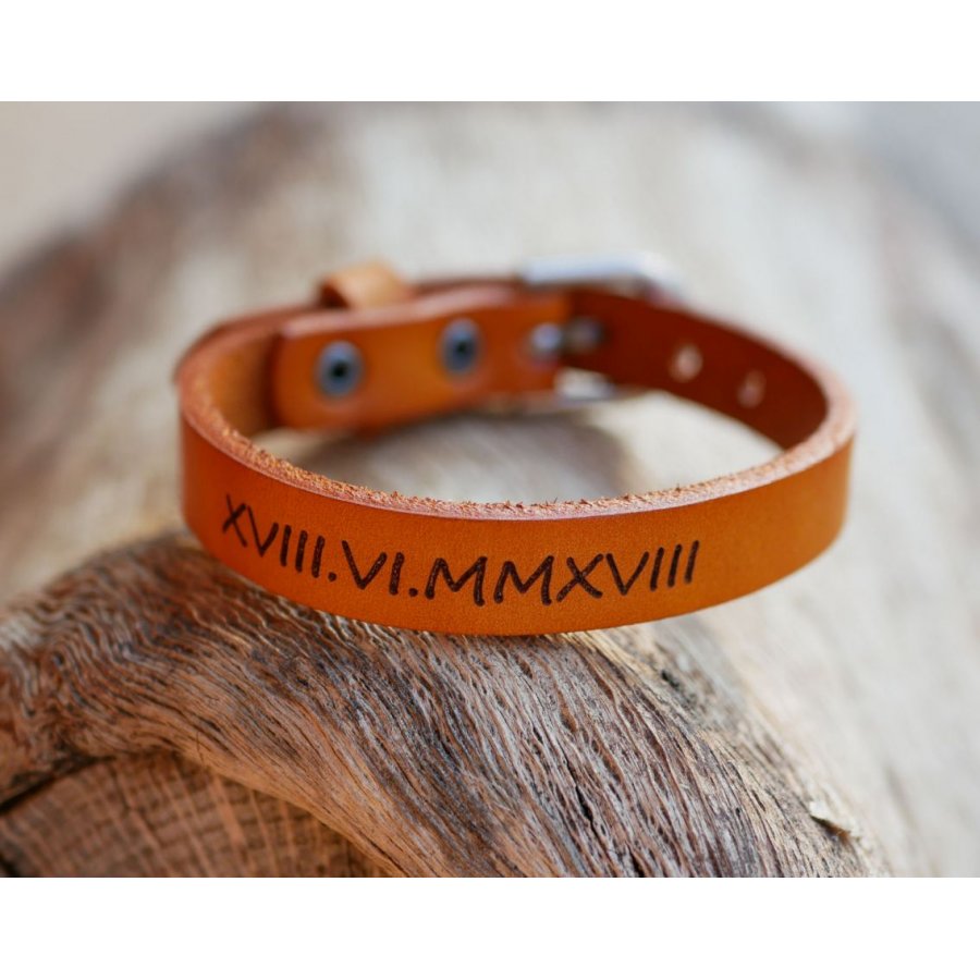 Bracciale da uomo in pelle Camel con incisione personalizzata 