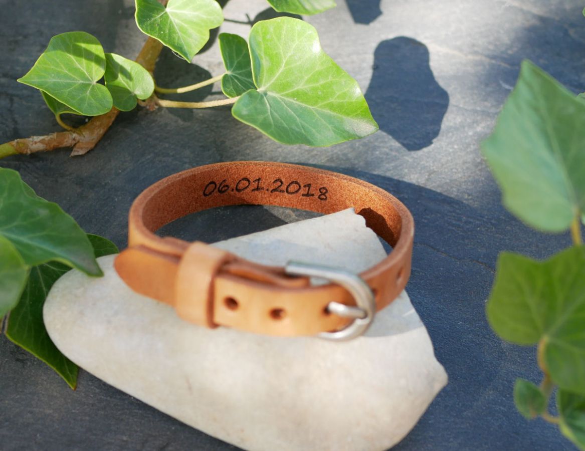 Bracciale da uomo in pelle naturale, inciso e personalizzabile 