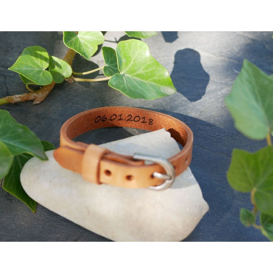 Bracciale da uomo in pelle naturale, inciso e personalizzabile 