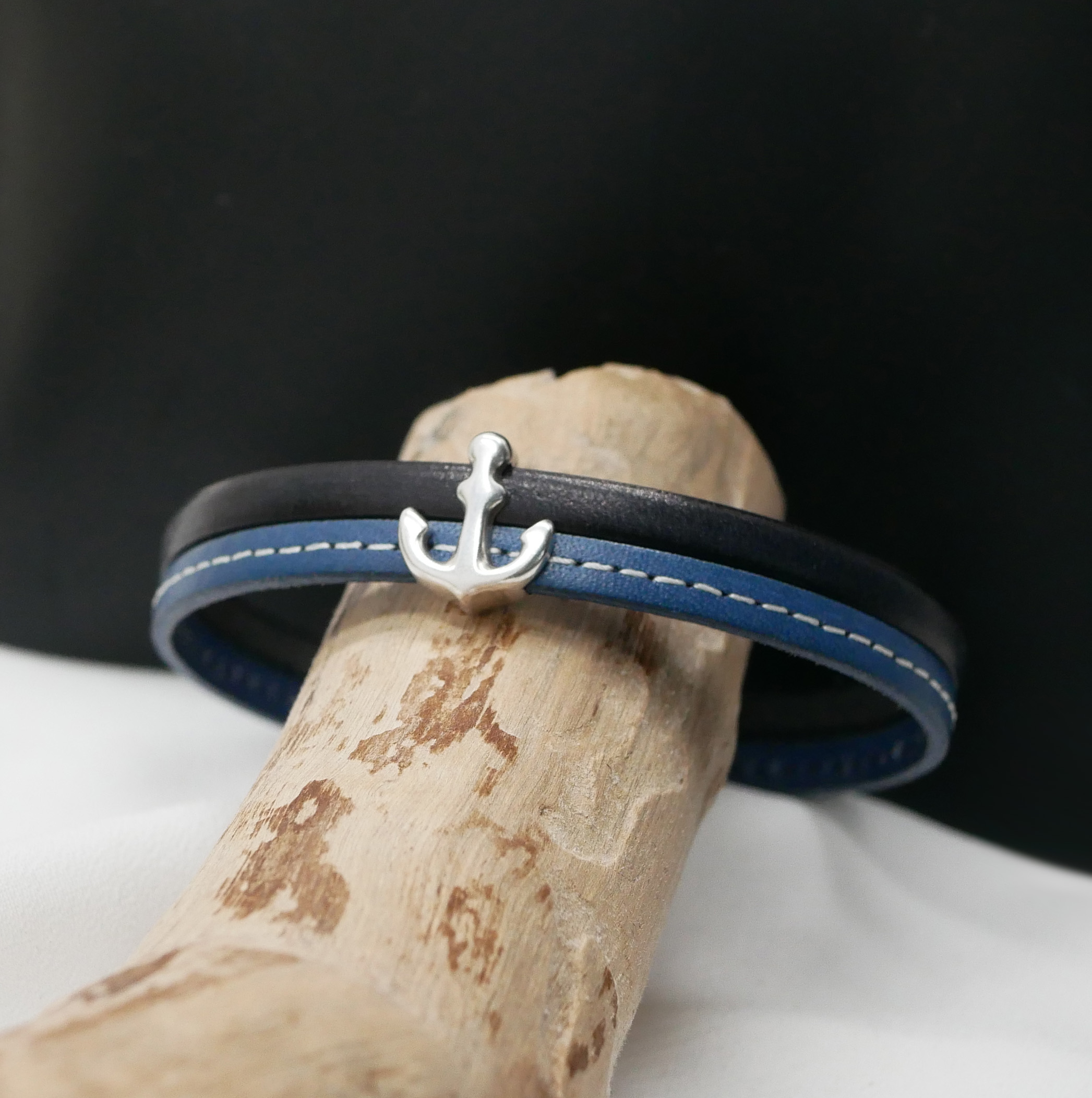 Bracciale da uomo in pelle blu con impunture Ancora marina personalizzabile 