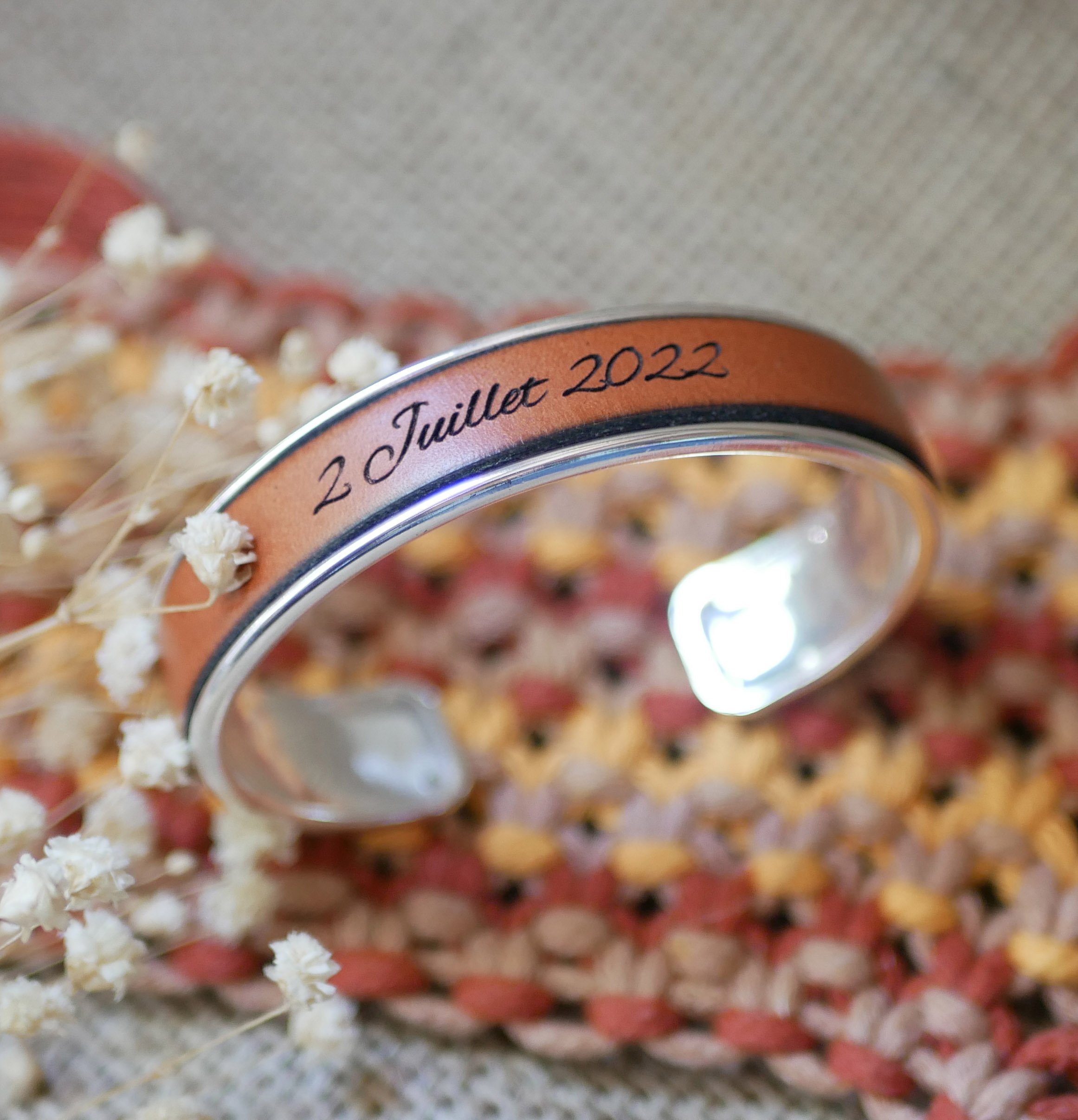 Bracciale in pelle personalizzato con incisione