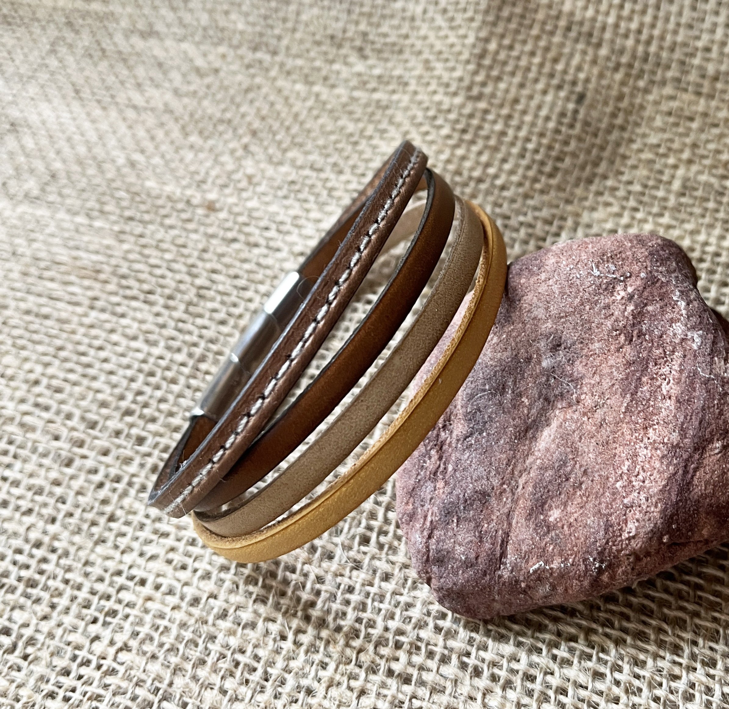 Bracelet manchette ajustable multi cuirs Beiges pour homme 