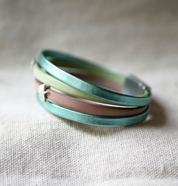 Bracciale in pelle con disegno Ginkgo da personalizzare 