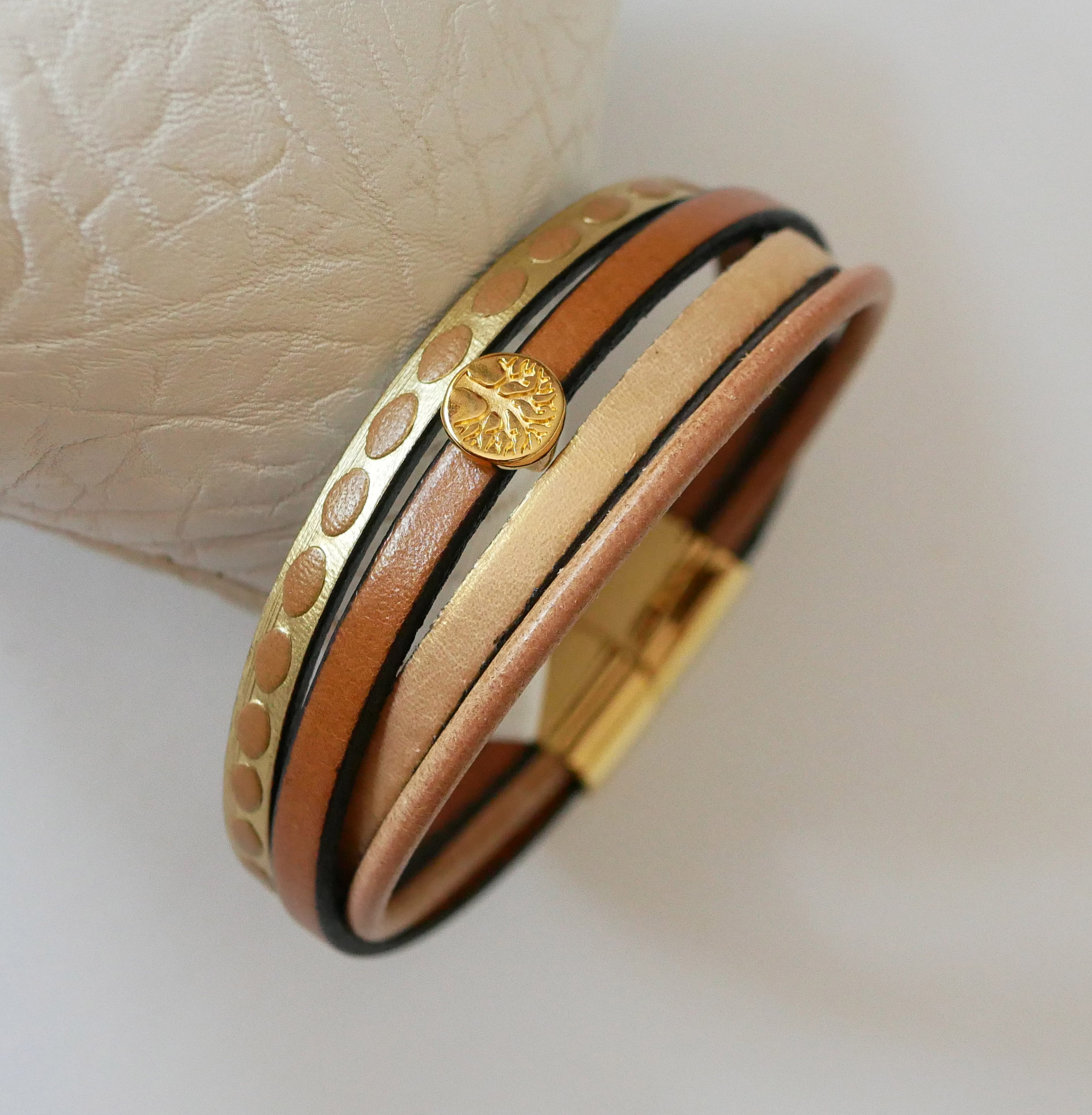 Bracciale da donna in oro con mini albero della vita cabochon