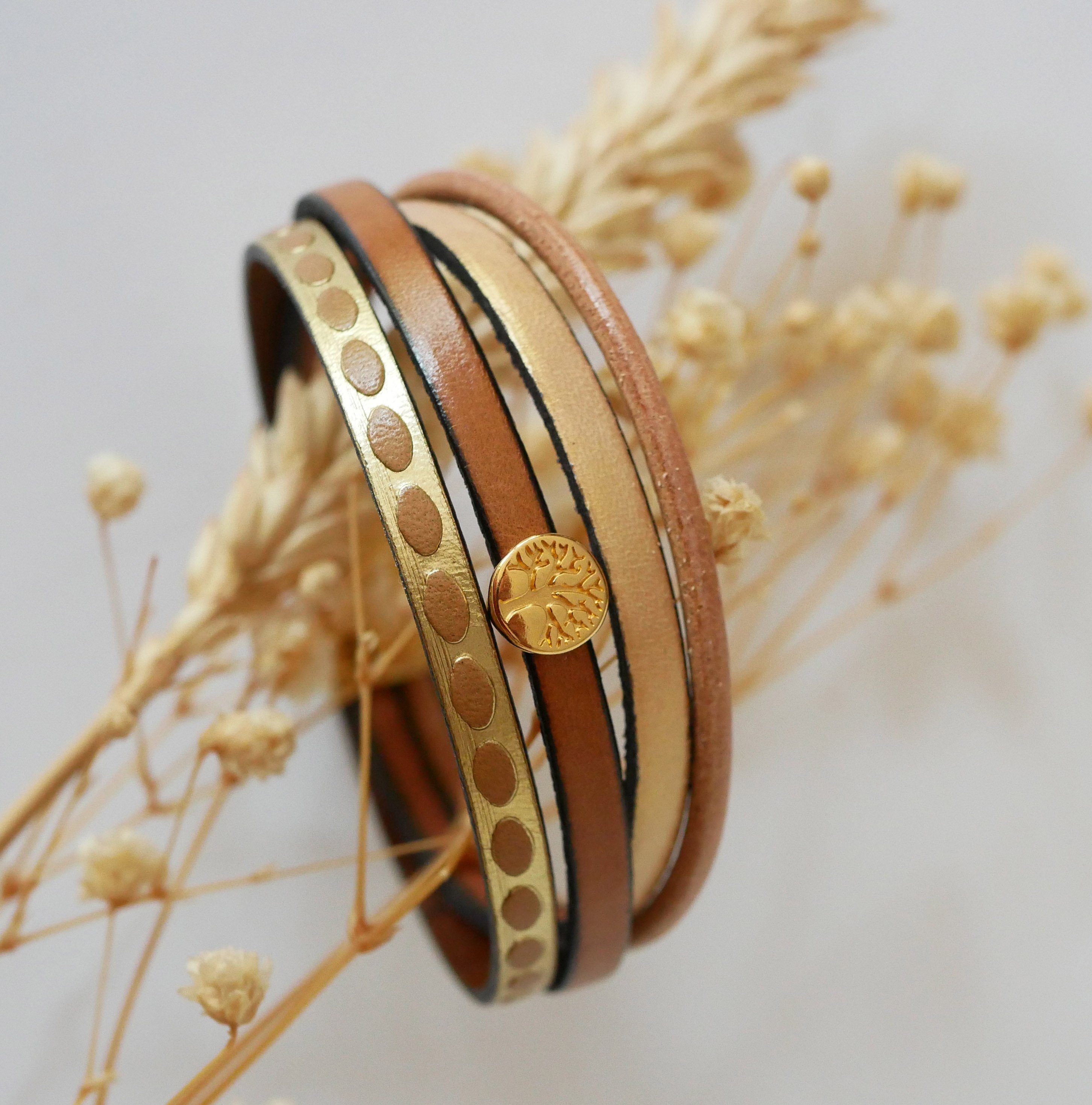 Bracciale da donna in oro con mini albero della vita cabochon