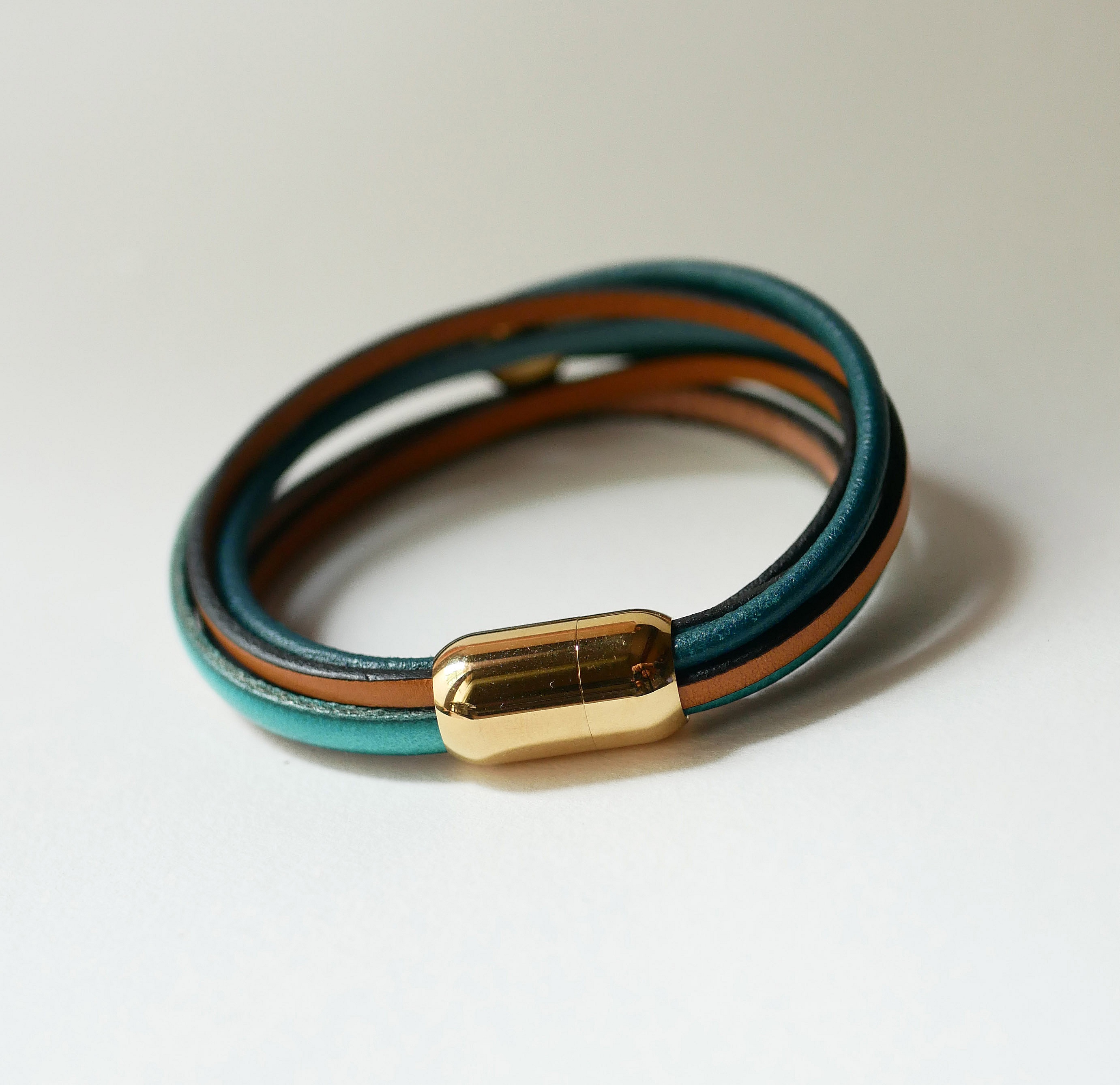 Bracciale da polso in pelle blu e oro per donna
