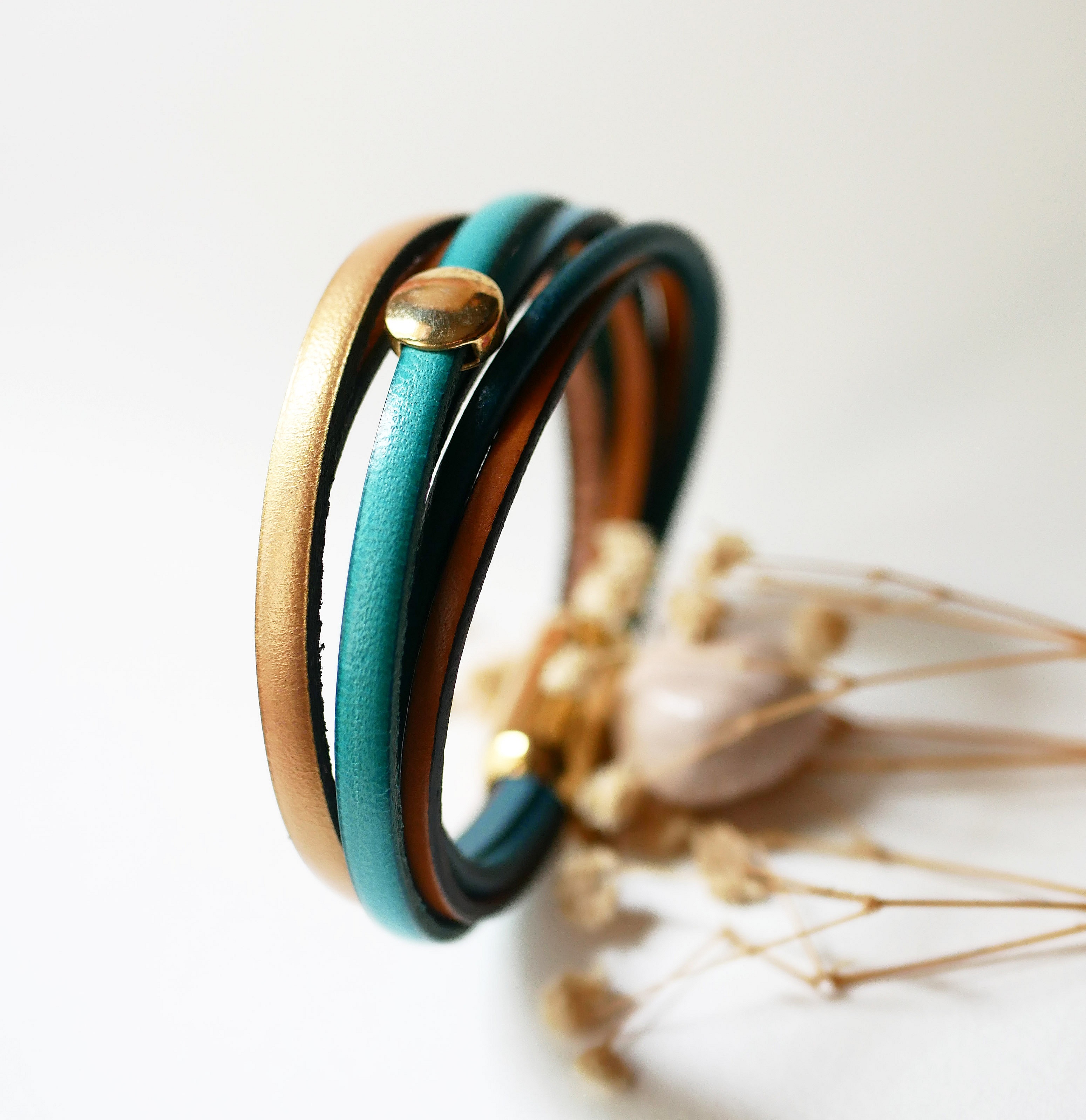 Bracciale da polso in pelle blu e oro per donna