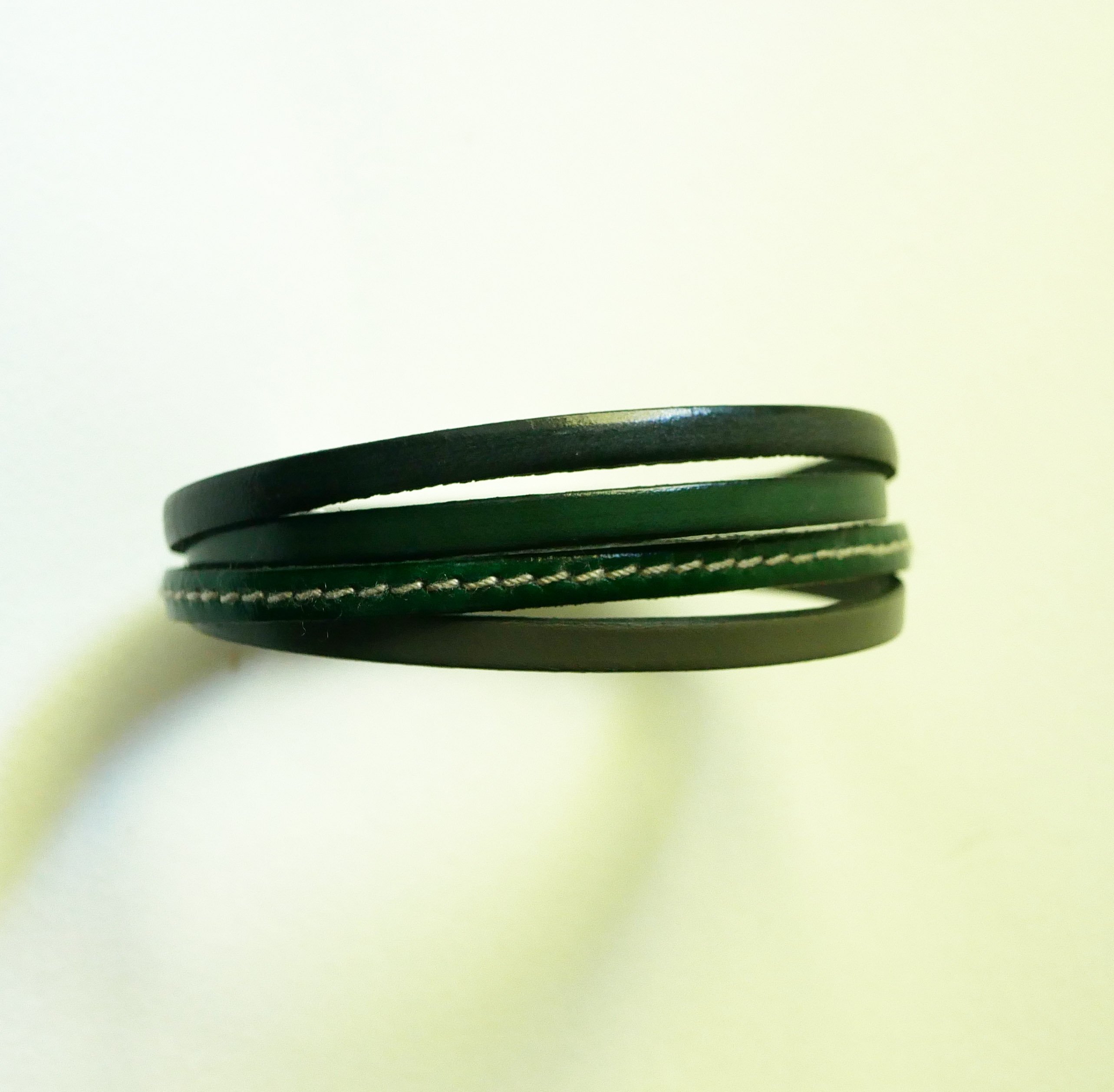 Bracciale da polso in pelle verde e grigia per uomo