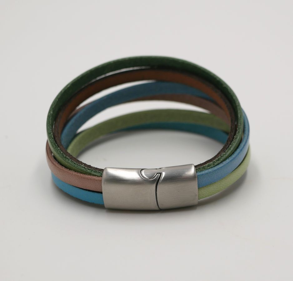 Bracciale multi-pelle in colori pastello