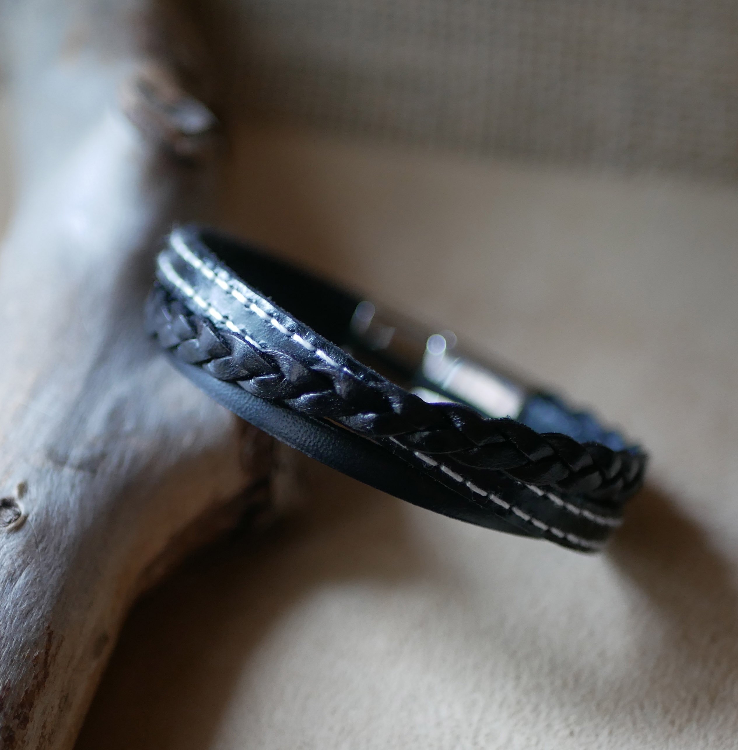 Bracciale da uomo in multi-pelle nera