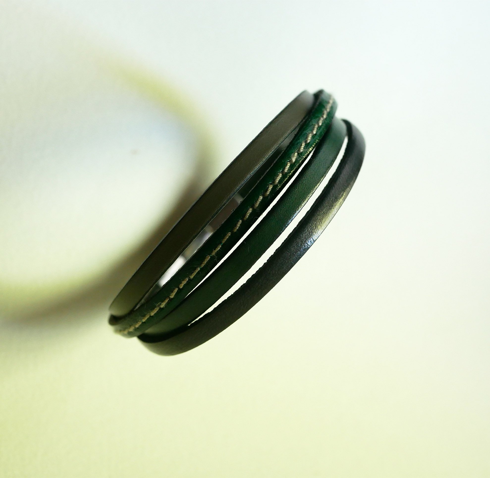 Bracciale da polso in pelle verde e grigia per uomo