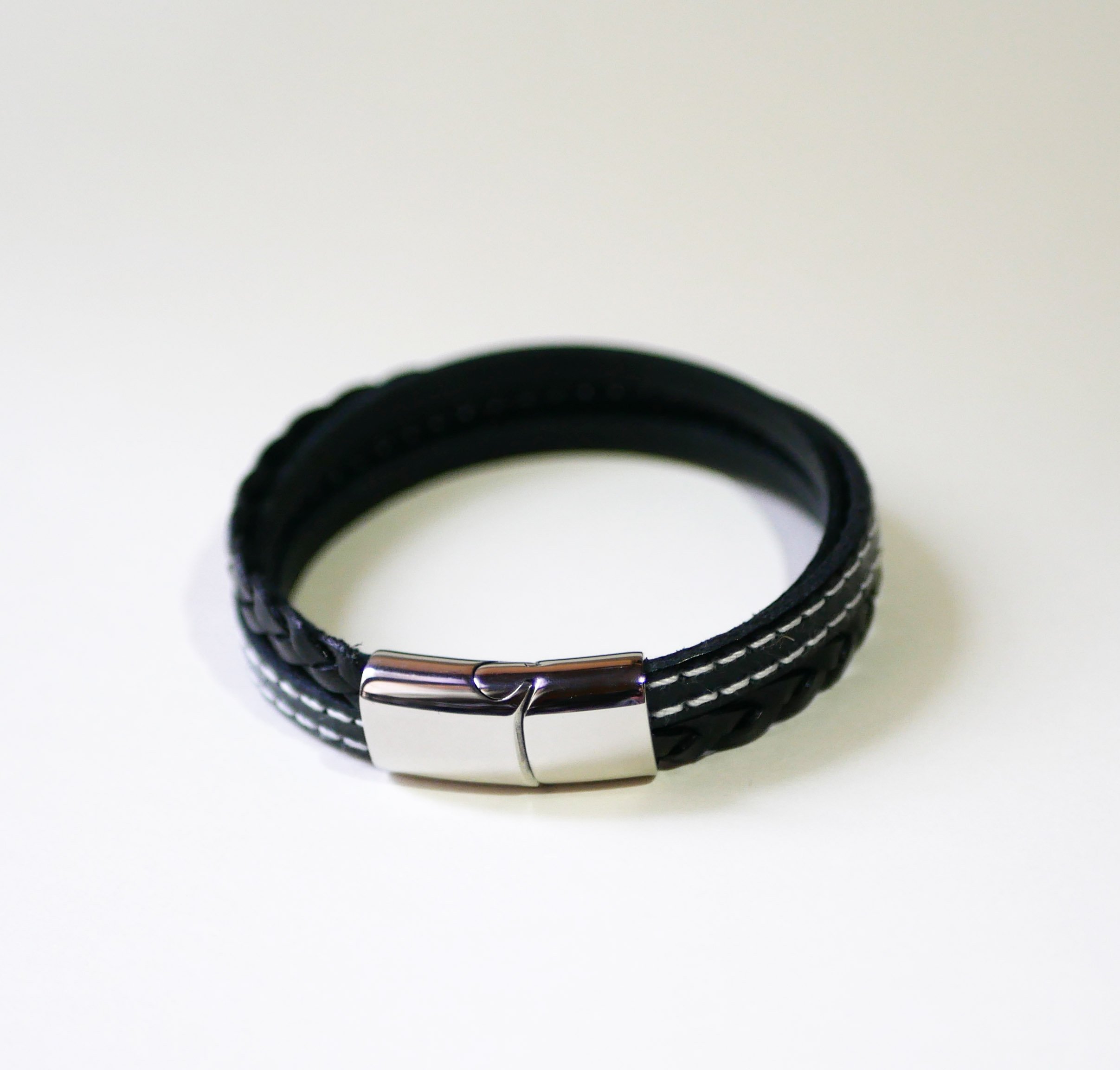 Bracciale da uomo in multi-pelle nera