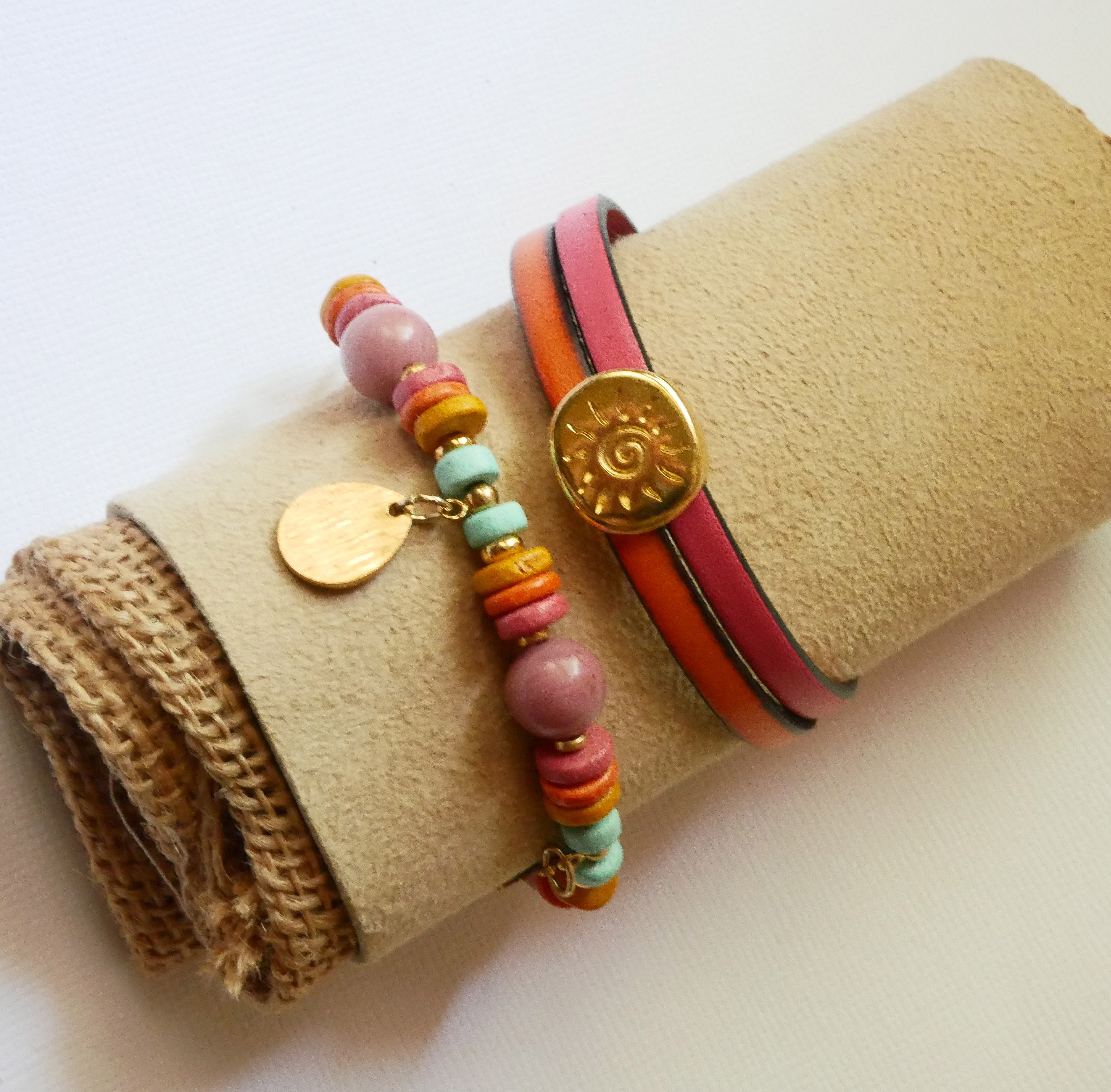 Bracciale Soleil in oro su duo di pelli da personalizzare e incidere