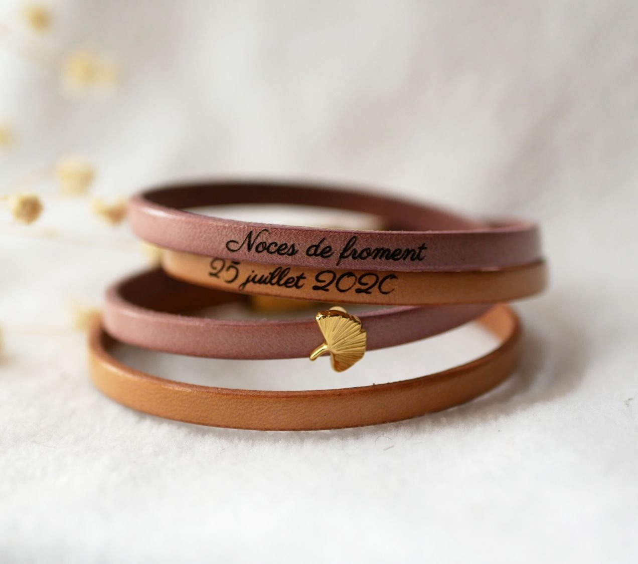 Bracciale Zen in pelle in due colori, personalizzabile con ginkgo dorato 