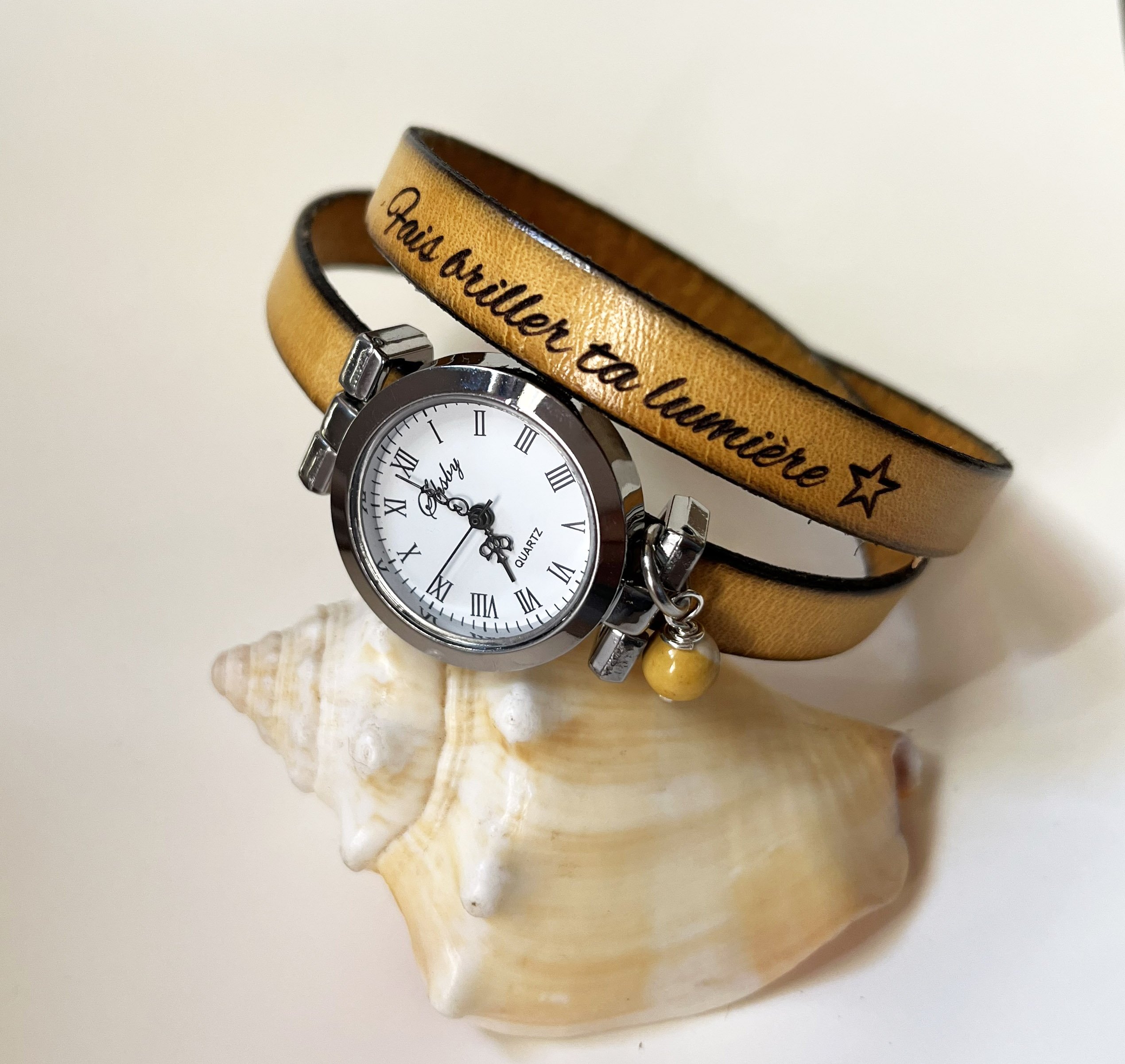 Orologio con bracciale in pelle personalizzabile a 2 giri con quadrante argentato