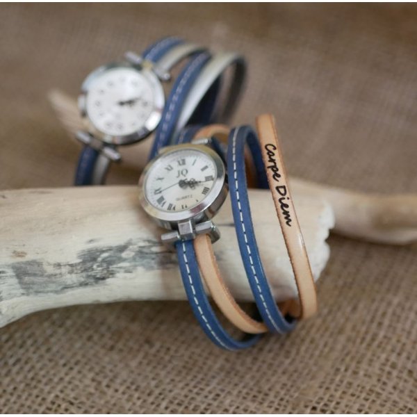 Orologio con doppio cinturino in pelle con cuciture blu e un secondo colore a scelta da personalizzare 
