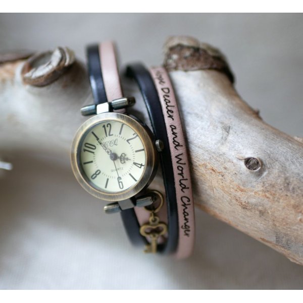 Orologio personalizzabile con quadrante in bronzo e numeri arabi su un cinturino in pelle a 2 giri di lancetta 