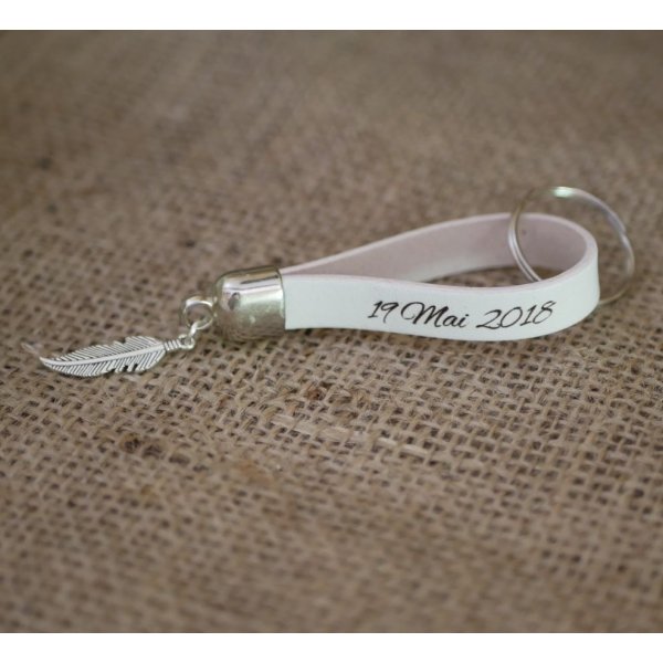 Portachiavi in pelle da personalizzare con l'incisione di un ciondolo a vostra scelta