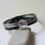 Bracciale a più maglie in pelle con stella di luna cabochon in argento, verde e nero