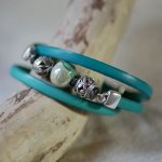 Bracciale da donna in pelle e perle, verde turchese, da personalizzare 