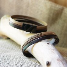 Bracciale da uomo in pelle marrone vintage, personalizzabile tramite incisione 