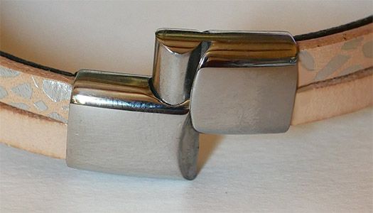 Acciaio, con prolunga (+ 1.80 €)